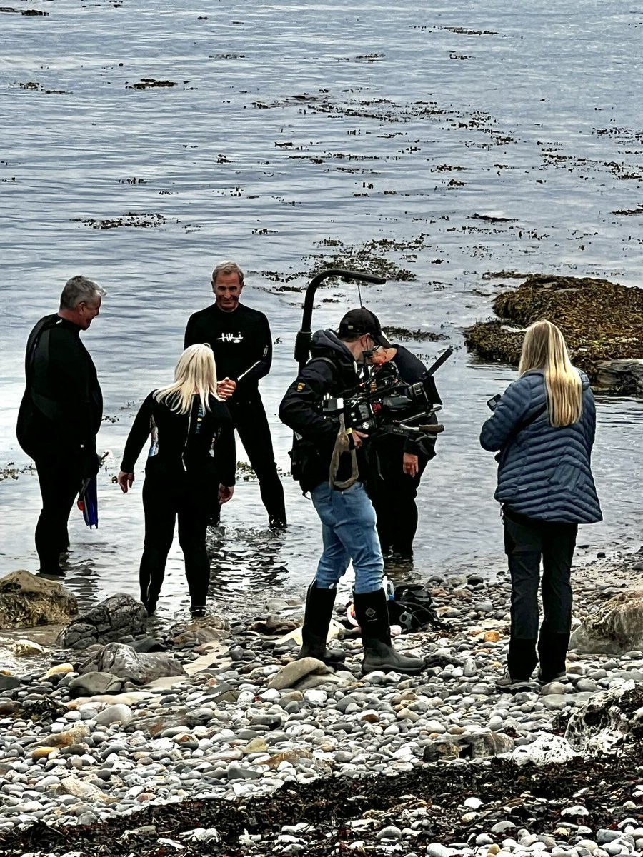 CoastalCustodia's tweet photo. What a great morning with @divethefarnes @LancasterJane13 and Robson Green this morning filming in Beadnell for series 2 of Weekend Escapes #weekend #escapes #Northumberland #endlessexperiences https://t.co/hf89XPfohp