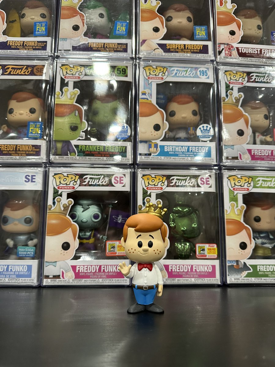 amako12's tweet photo. @funko Happy birthday #freddyfunko 🥳 @funko Enjoy your special day celebrating with the funko family and to  have fun always ! #25yearsoffun #funko  #HBDFreddyfunko https://t.co/x1tCUYGbqV