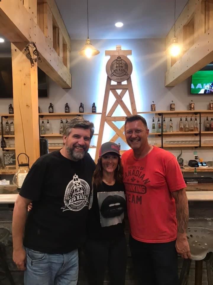 kymsimon's tweet photo. Ok, so I might be addicted to @RigHandSpirits cherry whiskey!Yummmm…but seriously the most awesome time last night!Thanks to the staff, Geoff, Brad, Troy, and all who came out! You NEED to go to Rig Hand Distillery!! #tuckertuesdays #righanddistillery #cherrywhiskey #goodtimes❤️ https://t.co/FWGbEAmVSd