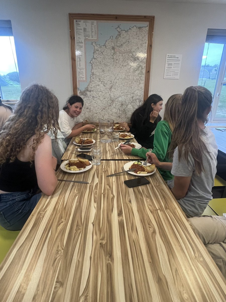 Eden project trip
We have arrived <a href="/YHATreyarnon/">YHA Treyarnon</a> settled in and now having our evening meal 😊