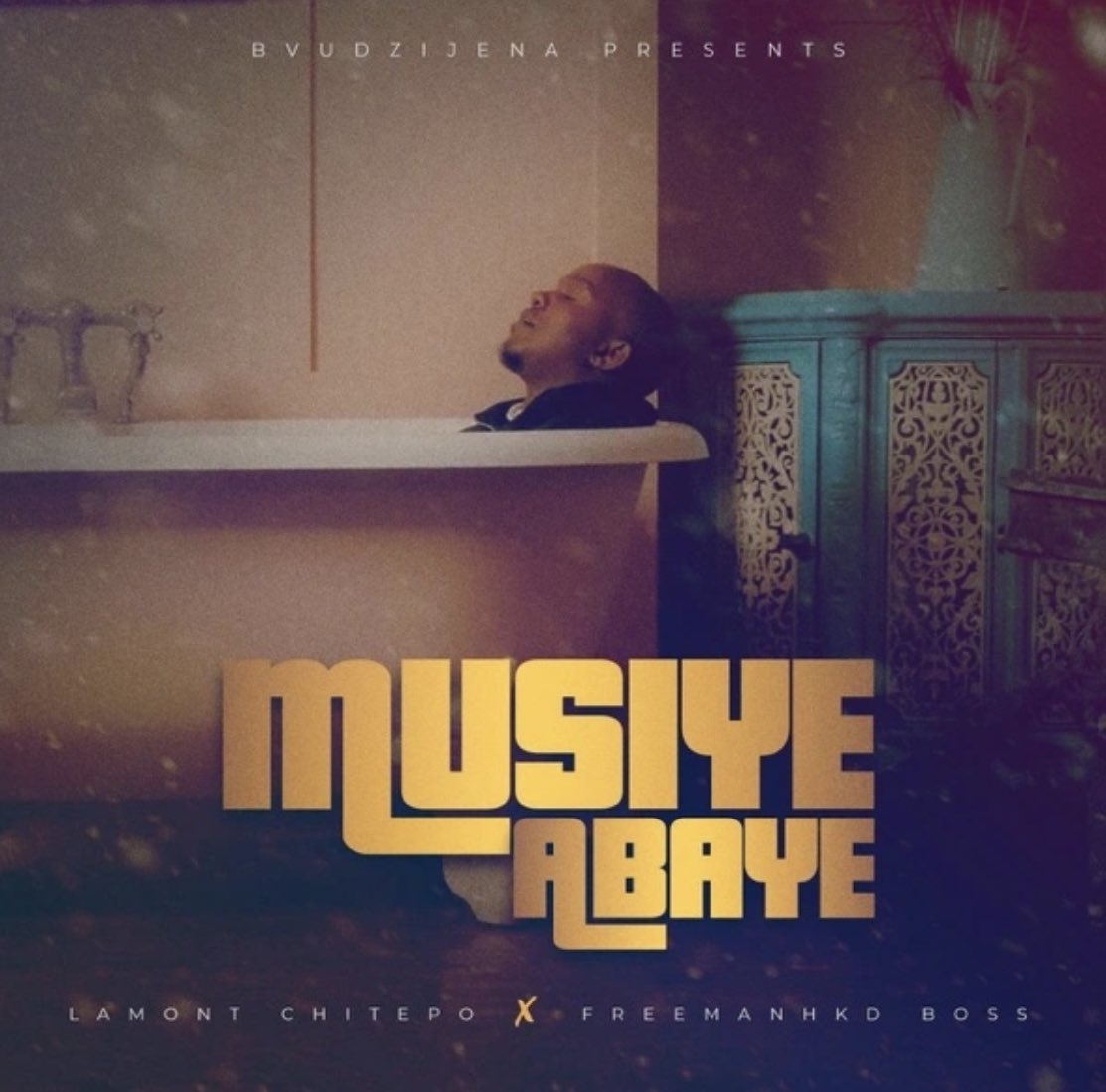 #WednesdayFeeling 

Lamont Chitepo joined forces with Freeman Hkd boss and dropped a tune titled Musiye abaye,the song is featured on Lamont Chitepo’s project dubbed Mwana WaSuzie extended play produced by Nyasha timbe.

Stream & Enjoy!