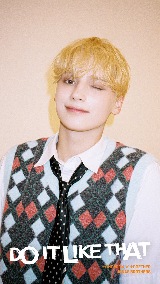 โทษนะ แต่ทำไมมันต่างกันขนาดนี้5555555 อีกรูปมาดแมนแฮนซั่มสมชายชาตรี มาอีกรูปเป็นไอ้เด่กฝรั่งพึ่งเข้าเรียนไฮสคูล