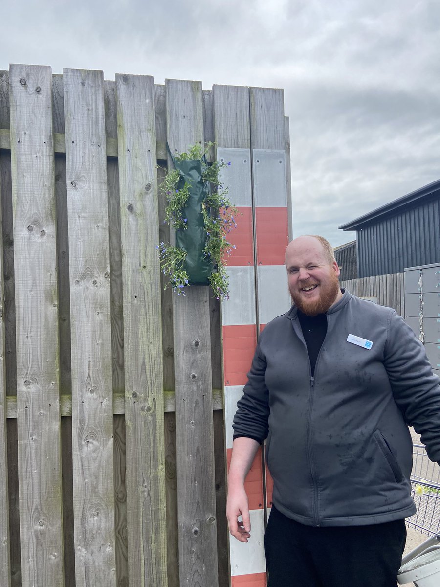 coop_kathy's tweet photo. Fabulous day with Laurencekirk Hanging Baskets Group doing a demo on .”how to” build your own. Great fun connecting with the community. @CindyMo34072747  @Tom_MPM  @patterson_ivor  @Mike_Th88 https://t.co/dGmzXOnKAt