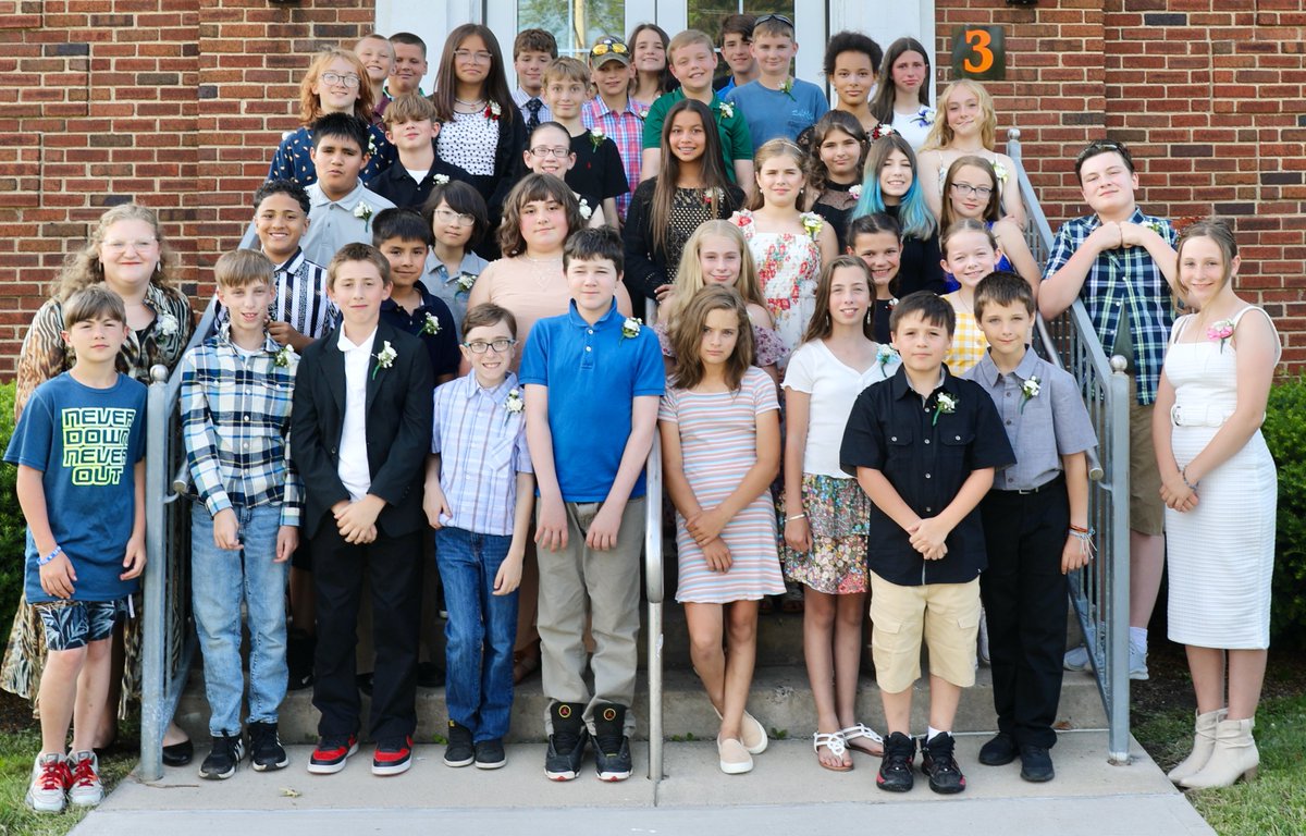 marioncsd's tweet photo. 🎓🎓🎓
Congratulations to the Class of 2029 on your graduation from Sixth Grade.
Have a great summer and we will see you at MJSHS for seventh grade orientation in August.
Check out the full story and more 📸here: https://t.co/N2u3QHtMaw
#MarionPride
🎓🎓🎓 https://t.co/p57oZgje2z
