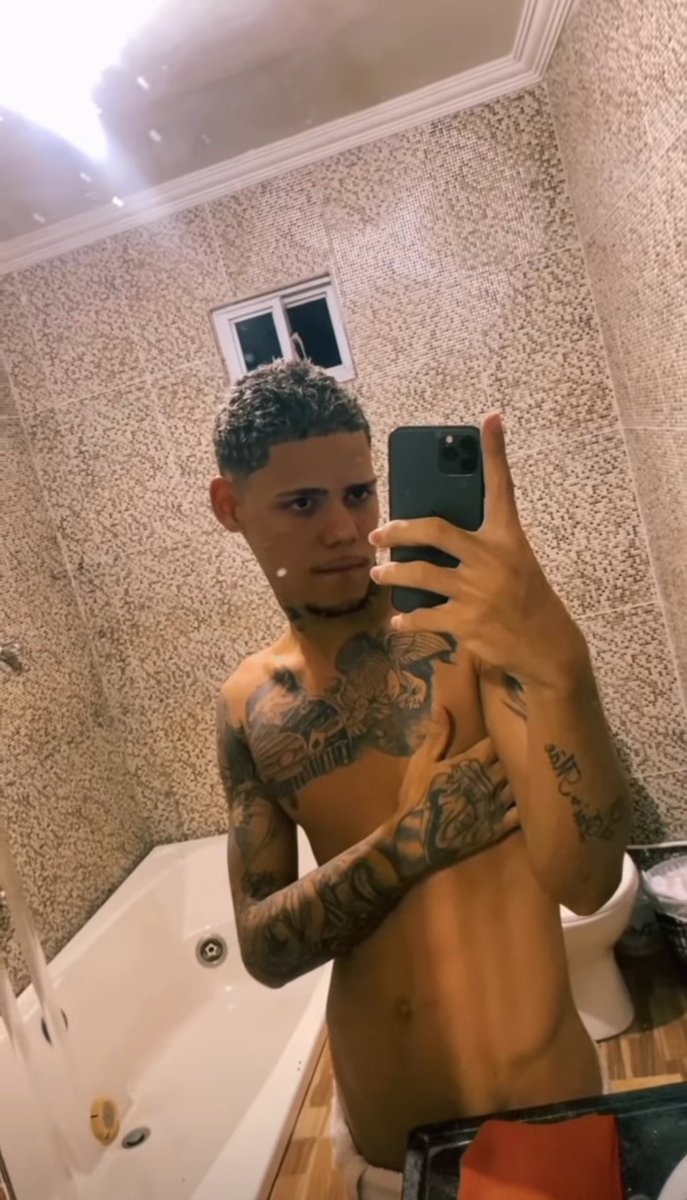 KENDYDMENOROFC's tweet photo. Senta em mim? 🥵😈 https://t.co/3ssXvPj566
