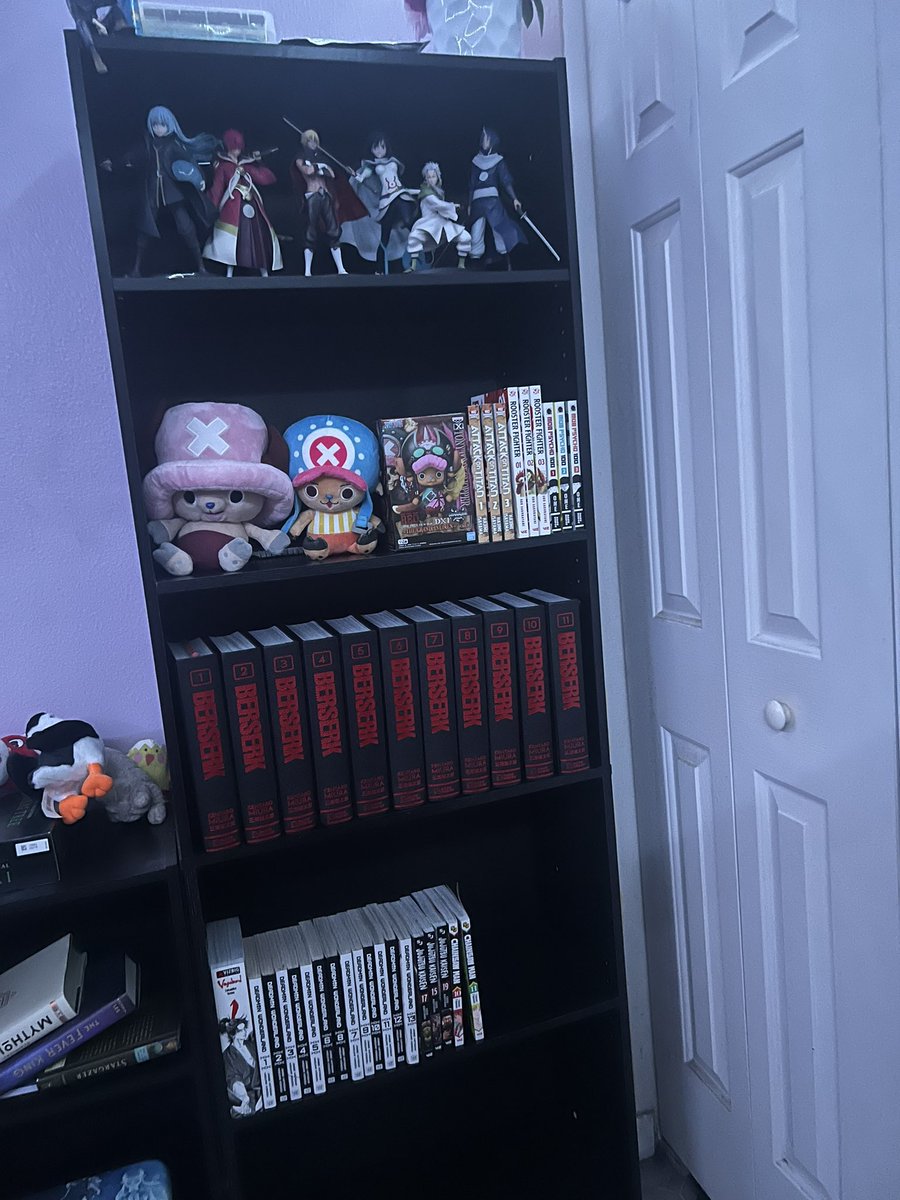 morphinducky's tweet image. 3 more berserk books 🕺🏾