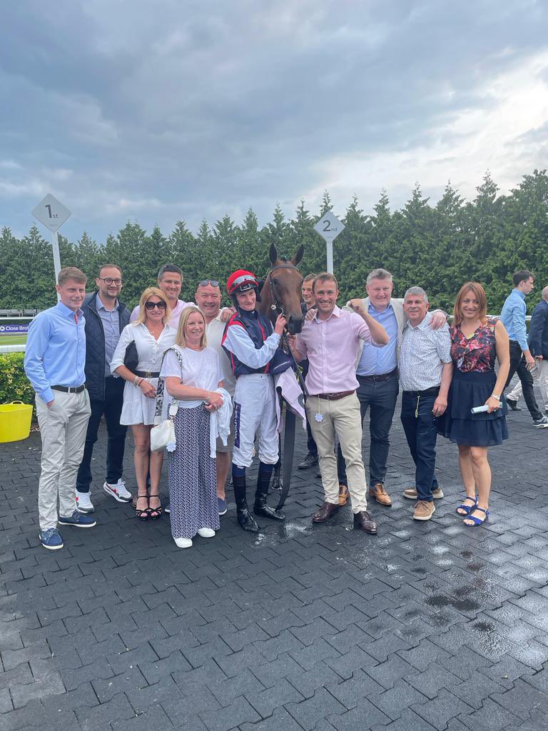 Brownsbarn Thoroughbreds (@brownsbarnt) on Twitter photo 💥Winner 💥
BIGGER THAN GIGA gets off the mark <a href="/kemptonparkrace/">Kempton Park Racecourse</a> on the second time of asking
Fantastic training performance from <a href="/kpfracing/">Kevin Philippart de Foy Racing</a> & guided home expertly by <a href="/D_Muscutttt/">Dan Muscutt</a>
Really impressed with her performance 💪🏻💪🏻 💥Winner 💥
BIGGER THAN GIGA gets off the mark <a href="/kemptonparkrace/">Kempton Park Racecourse</a> on the second time of asking
Fantastic training performance from <a href="/kpfracing/">Kevin Philippart de Foy Racing</a> & guided home expertly by <a href="/D_Muscutttt/">Dan Muscutt</a>
Really impressed with her performance 💪🏻💪🏻