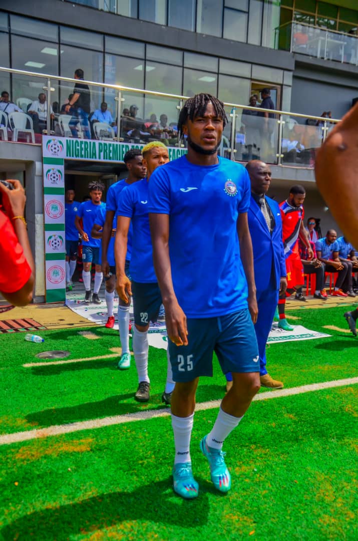 Paulohmedia's tweet photo. 🚨 Alalibo Somiari is likely to remain at Enyimba FC despite strong interest from Remo Stars SC ⚪🔵🐘 #EYN #REM #transfers
@sosoliso25 will remain at the club if Enyimba could meet his asking price. https://t.co/E4OuLhxU4H