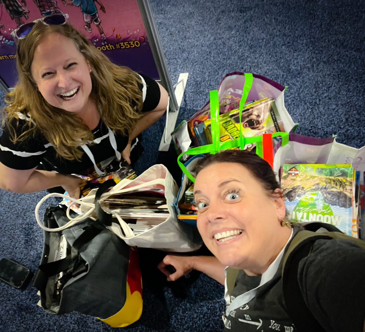 LBookends's tweet image. We are so lucky to have such an incredible community of #kidlit champions - from the authors &amp;amp; illustrators to the librarians &amp;amp; teachers to the editors, publishers, &amp;amp; booksellers! The amount of joy we experienced at #ALAAC23 will stay with us for a long time to come! 📘🌟