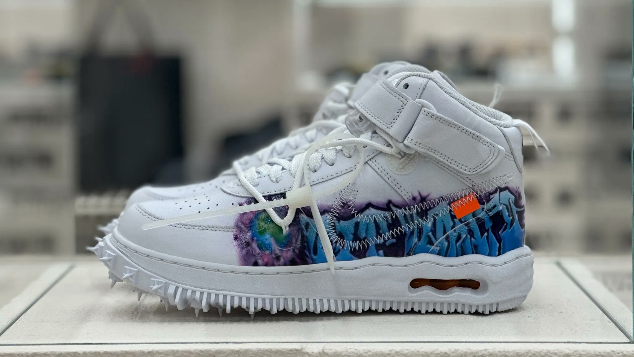 JustFreshKicks on X: Off-White x Nike Air Force 1 Mid 'Graffiti