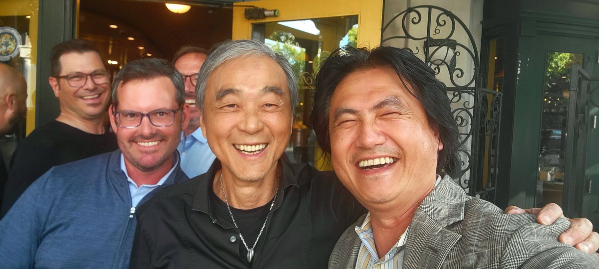 networksjuice's tweet photo. It's great to break bread with an industry legend, #dominicorr.  Thank you for your leadership... we plan to keep your #CustomerFirstCustomerLast culture alive.

#arubanetworks #HPE #hpearubanetworks #hpearuba #wifi https://t.co/dfPMzBHBsT