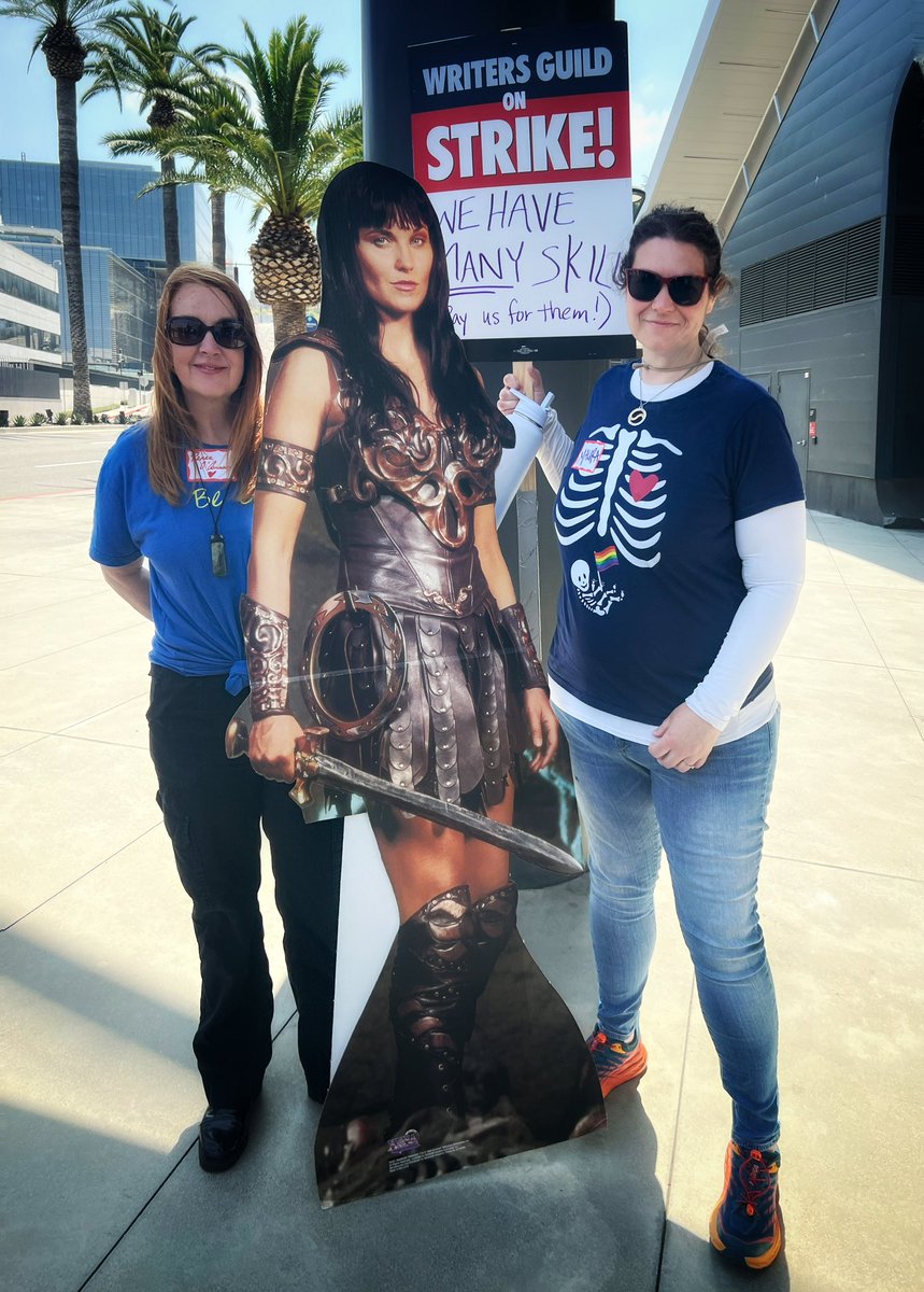 Baby’s first picket line! #Xena Day on the #WGA line with Xena and Gabrielle (one more corporeal than the other). Thanks for the delicious tacos, @RealLucyLawless @katherinefugate @robtapert