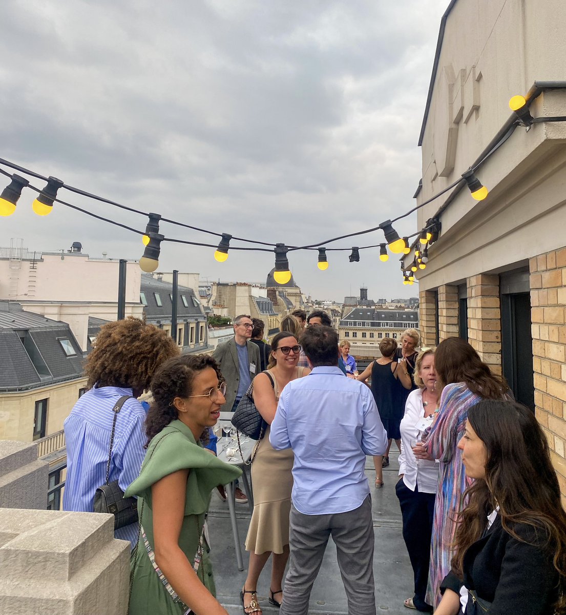 Ce soir, nous avons le plaisir de recevoir le <a href="/CelsaAlumni/">CelsaAlumniNetwork</a> pour un Hop’Apéro sur notre terrasse ✨
 
Un moment convivial d’échanges et de rencontres avec des professionnels de la communication mais également l’occasion de créer de nouvelles opportunités ! 

#CelsaAlumnixHopscotch