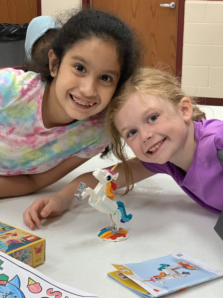 D73Hei's tweet photo. Lots of smiles and AMAZING creations in Mr. Watts’ Legos Masters class today @D73Hei! @District_73 #BetterTogether #SummerFun https://t.co/KRMZfXiYYj