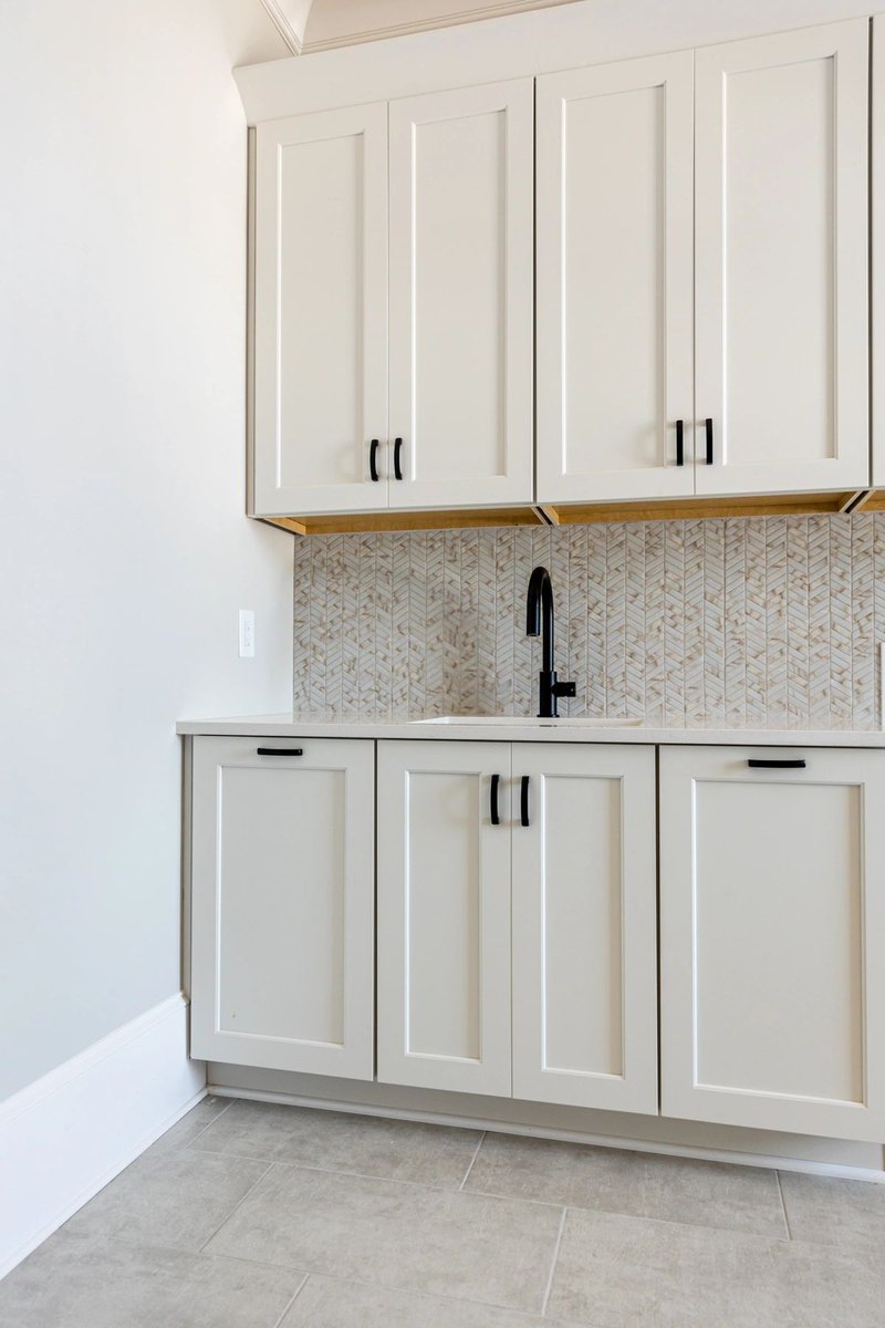 PoggenpohlFW's tweet photo. At Florida Designer Cabinetry, we pride ourselves on being a company that's both experienced and committed to excellence. Our mission is to design and build custom cabinets that reflect your unique style and last for years to come. https://t.co/j0RLnZeQPT
