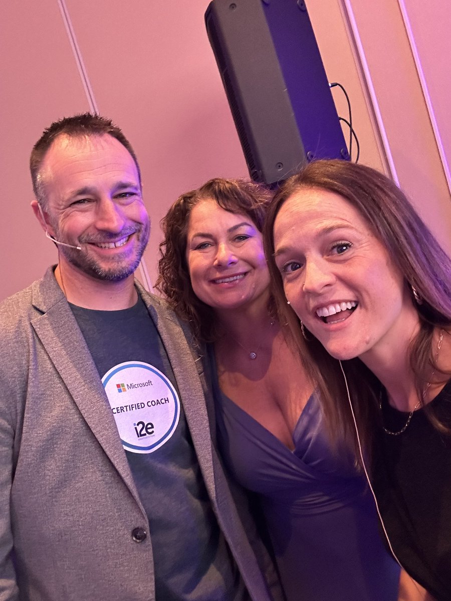 BeckyKeene's tweet photo. …and that’s a wrap! Tenth session done at #ISTELive with my two @i2eEDU teammates. Lots of interest for #MicrosoftCertifiedCoach this trip. Check out details here: https://t.co/jFGl6oA6p7 https://t.co/FOYstlBOX6