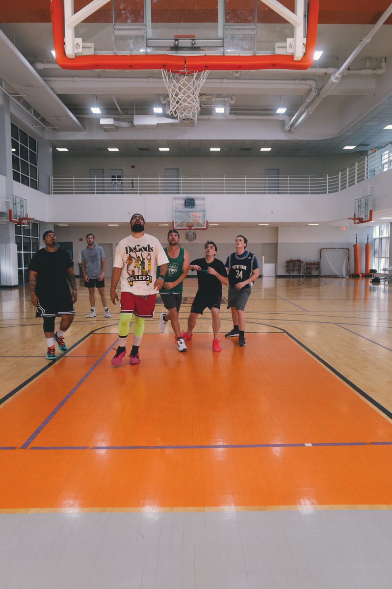 DeAthletics tweet media