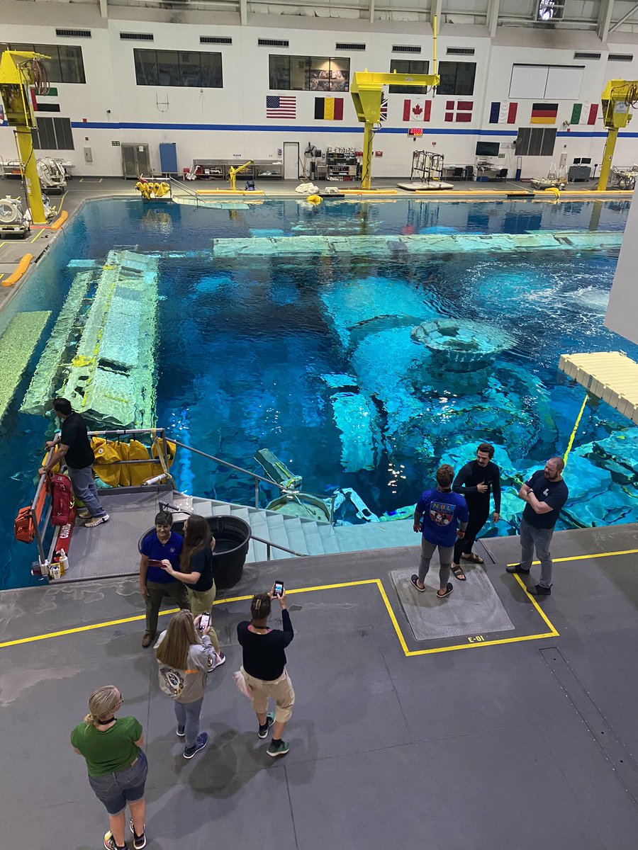 MrsNealscience's tweet photo. More pictures from the NBL where astronauts train for space walks @ECISDScience @EctorCountyISD @wilsonyoungms https://t.co/tAbJmx8eeG