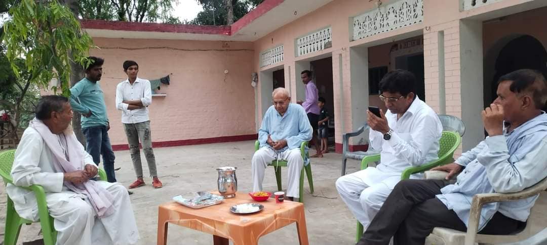 realvoldemort__'s tweet photo. कानपुर नगर-अपनी कर्मभूमि अकबरपुर लोकसभा के अंतर्गत ग्राम बिठूर विधानसभा के ग्रा�� पुरईहार,शाह,गाजीपुर,ढुकवापुर,जरसरा में लोगो में मुलाकात कर आगामी लोकसभा चुनाव को लेकर चर्चा की https://t.co/iSmN78mfTO