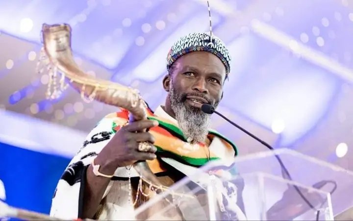 Nkwanga_Michael's tweet photo. Confirmed!!!! South Africa based Zimbabwean globally acclaimed Pan-Africanist BISHOP JOSHUA MARAGA MAPONGA @mapongajiii will headline this year's Pan African Pyramid Global Awards 2023 scheduled on the 26th August at @FairwayHotelKla . 
@nbstv 
@PyramidAfrica 
@Mbidde https://t.co/z3nCuBL8bj