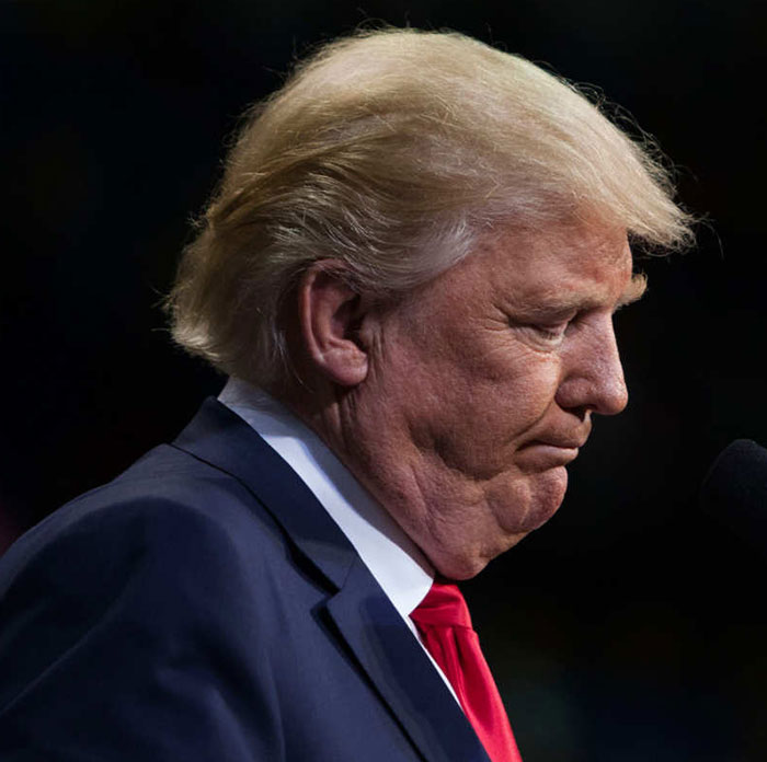 This morning, Donald Trump raged at Fox News for showing 'Horrible' pictures of him: '3 people in New Hampshire asked me why Fox News uses such 'horrible' pictures of me when doing or promoting a story' Donald Trump has a very fragile ego. Please don't retweet this 'horrible'