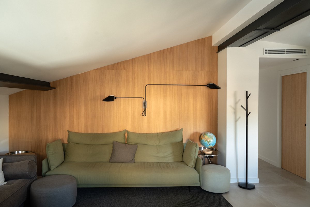 SancasShowroom's tweet image. La presencia de la #madera de roble en esta vivienda para idear un hogar lleno de #calidez . La luz #natural y la #decoracion tan cuidada, han conseguido crear un espacio muy especial. ¡Fijáos en cómo las sombras juegan con el color de la madera!
#woodworking #interiordesign