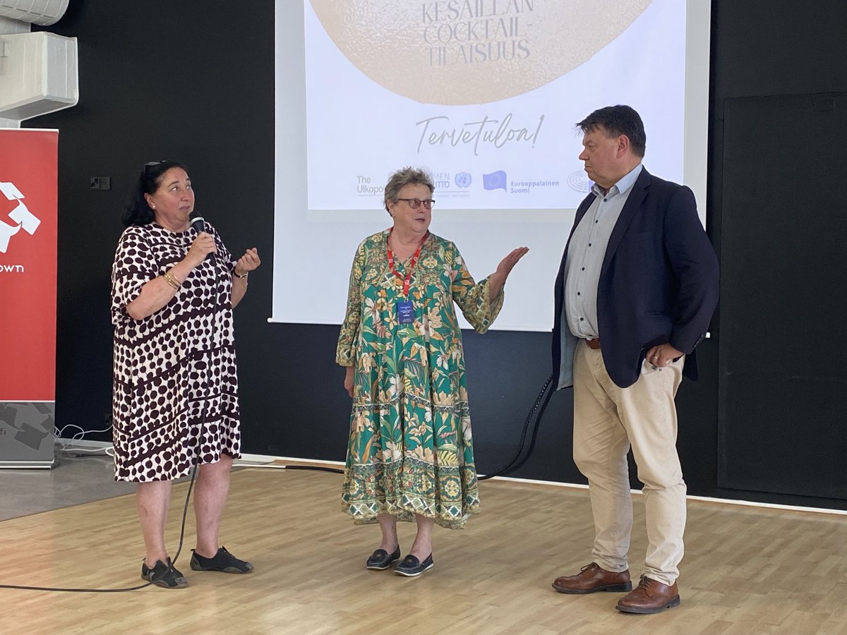 TiinaPerho's tweet photo. Painavia sanoja #murros ⁦@PetteriTaalas⁩ ja Helena Ranta #pori #suomiareena. Eurooppa ja maailma yhdistää ja tuo ratkaisuja, vaikka haasteita on. https://t.co/48wgmo9lpn