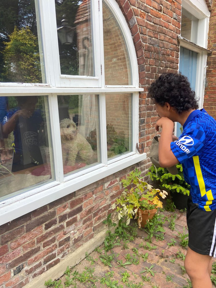 Stormont House tweet media