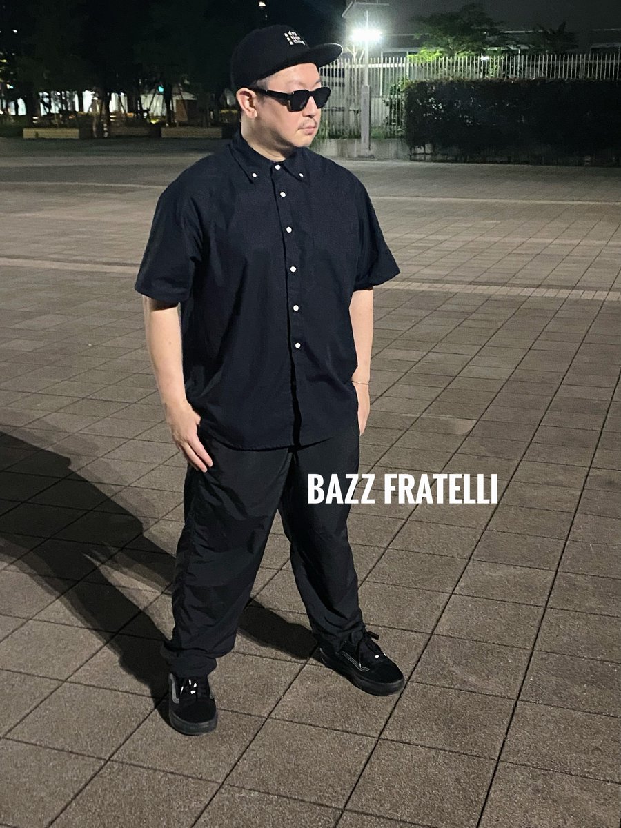 select_fleaker's tweet photo. 【BAZZ FRATELLI】こちらはダークネイビー!ボタンダウンでラグラン!なかなかお目にかかれませんよ!
#中野 #中野駅 #tokyo #nakano #ファッション #selectshopfleaker #fleaker #フリーカー #bazzfratelli #ラグラン #シャツ
https://t.co/XEa7DsSaPg https://t.co/dqvklLapPb