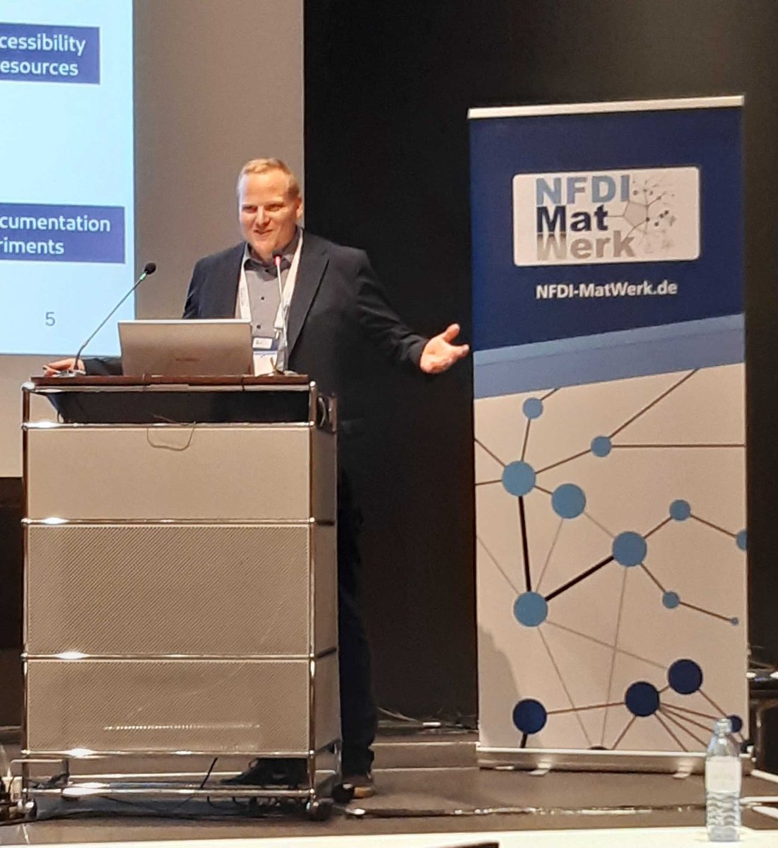 Volker Hofmann tweet media