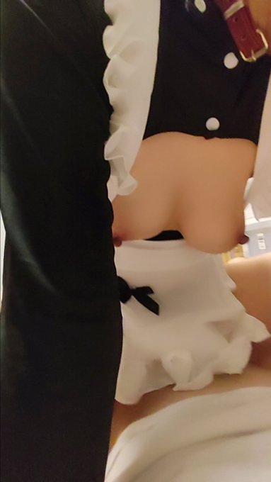 騎乗位で嫁の上下運動に合わせて突き上げるの思い出して、適当に貼ってみる 腰を落として、徐々におマ○ンコにチ○ポがヌルリと挿入される瞬間も良いし 髪を振り乱して、イヤらしい声を上げながら跳ねる姿も良いし 何よりチ○ポの先端がコリュッコリュッと気持ち良く当たるのが最高にイイ😋<a href="/tag/%E3%82%B3%E3%82%B9%E3%83%97%E3%83%AC"class="tags"><span>#コスプレ</span></a><a href="/tag/%E3%83%96%E3%83%AB%E3%83%9E"class="tags"><span>#ブルマ</span></a><a href="/tag/%E3%83%91%E3%82%A4%E3%83%91%E3%83%B3"class="tags"><span>#パイパン</span></a><a href="/tag/%E3%82%AF%E3%83%AA%E3%83%88%E3%83%AA%E3%82%B9"class="tags"><span>#クリトリス</span></a><a href="/tag/%E5%AB%81%E8%AA%BF%E6%95%99"class="tags"><span>#嫁調教</span></a>