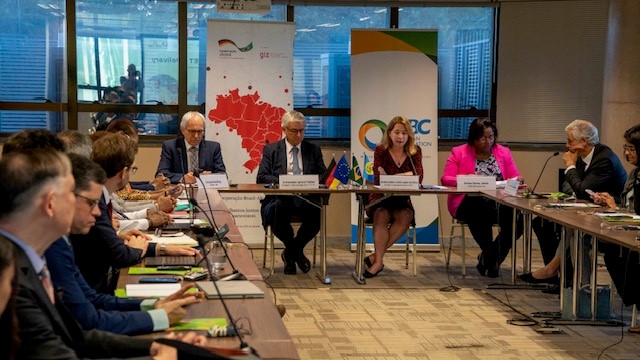 UEnoBrasil's tweet photo. A @uenobrasil participou ontem na cerimônia de abertura do projeto “Digitalização da Educação Técnica e Profissional”. https://t.co/xZZZkrUyZ0