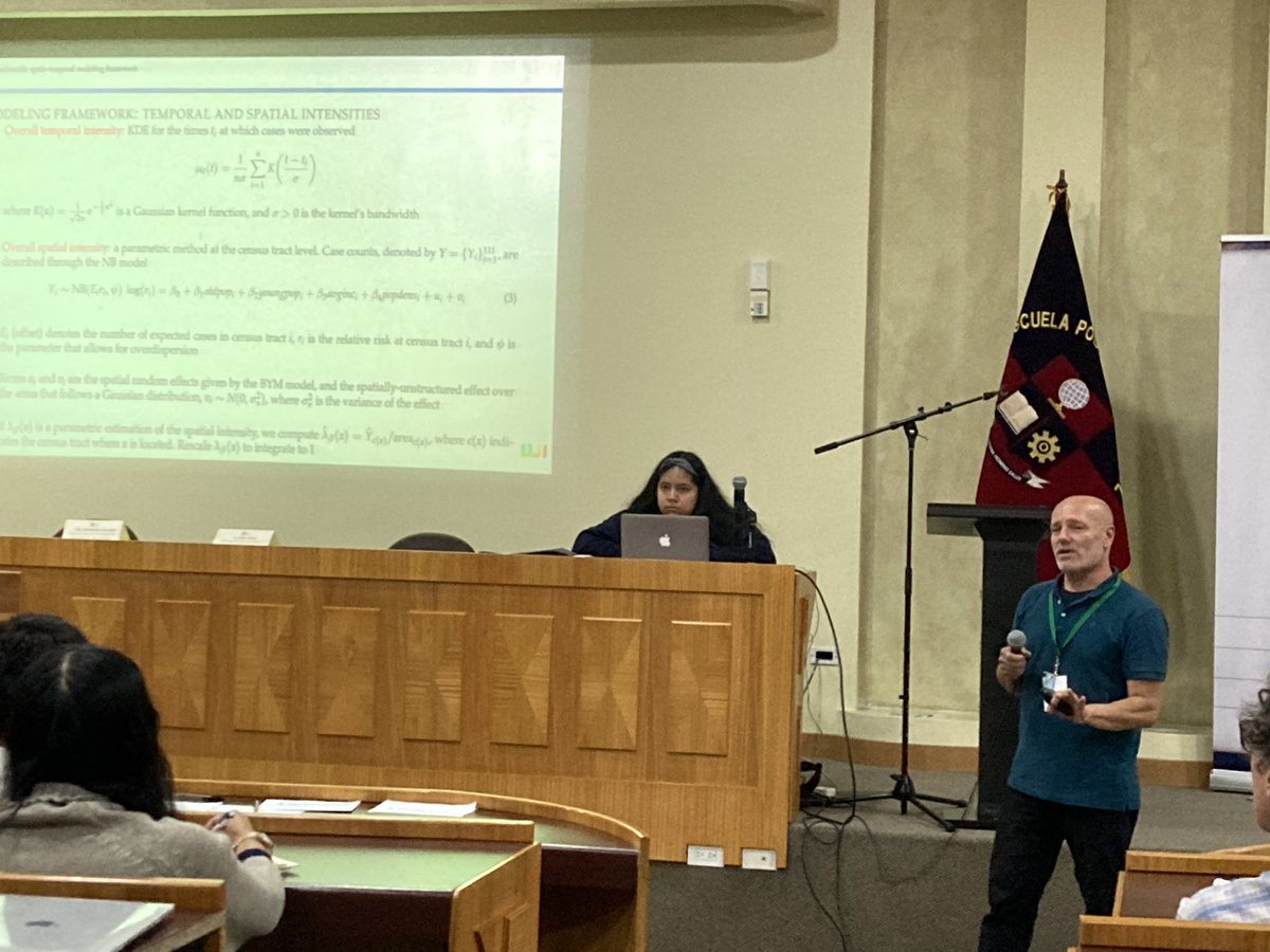 Departamento de Matemática tweet media