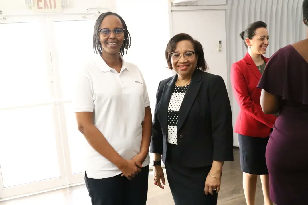 Delroychuckjm's tweet image. Exchange Partnership:
A delegation from #Rwanda now in Jamaica to conduct needs assessment for electronic case management system
#FirstClassJusticeSystem:
 @jamjudiciary. 
@mojofficialjm @UNDPJamaica @CanadaDev @Rwanda_Justice  @UNDP_Rwanda @RIB_Rw