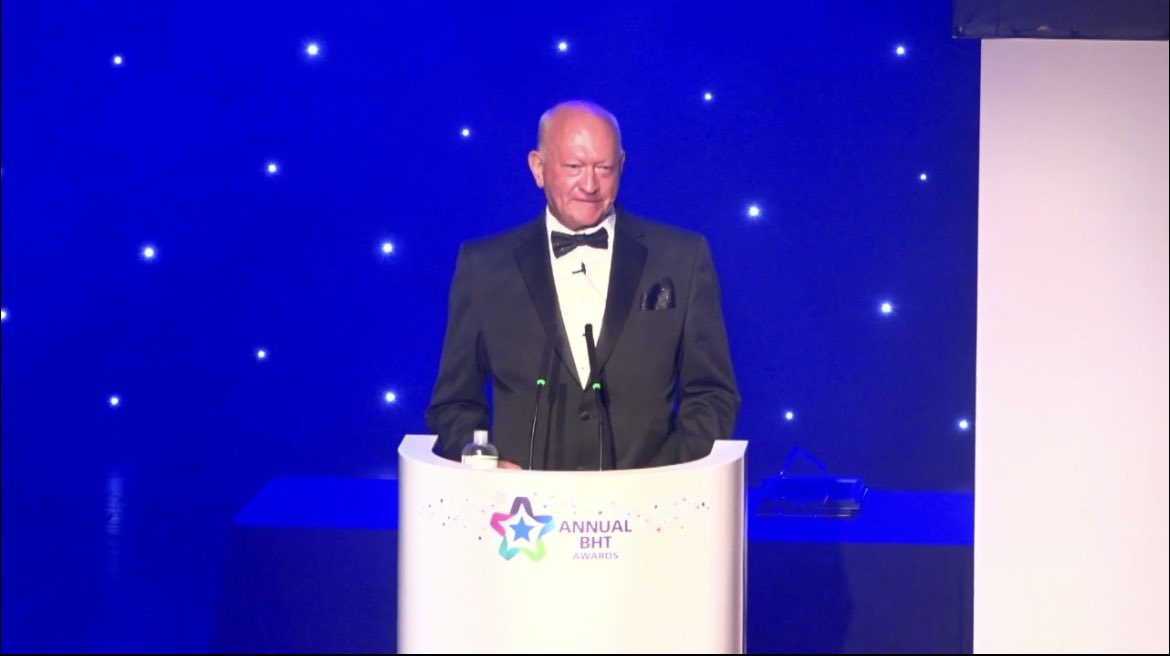 What a great night and a pleasure hosting the <a href="/BucksHealthcare/">Buckinghamshire Healthcare NHS Trust</a> Annual BHT Awards last night <a href="/TheWaterside1/">Aylesbury Waterside</a> and it was lovely for <a href="/RadioSMHR/">RadioSMHR</a> to be recognised for its 45years “On Air” with a special surprise video of our history &amp; a message from our Patron <a href="/RealKenBruce/">Ken Bruce</a> 🎤