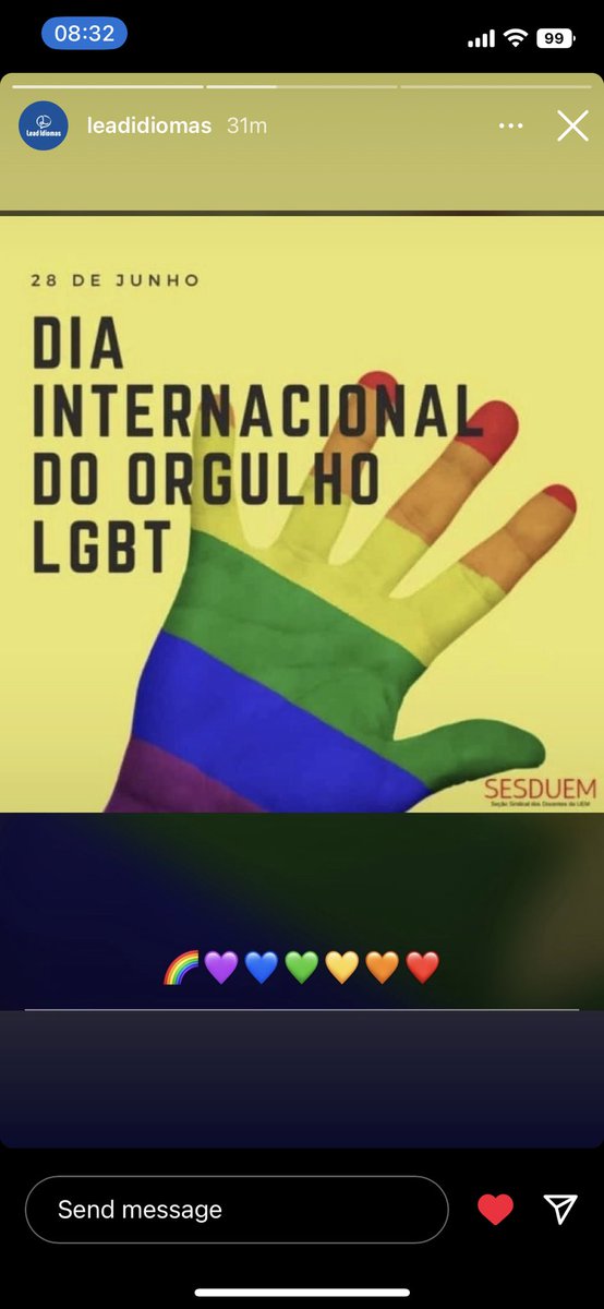 salvuccibia's tweet photo. eu mesma tinha esquecido que o dia era hoje, mas mamãe me lembrou 🥹🌈 https://t.co/9YTK61QlOc