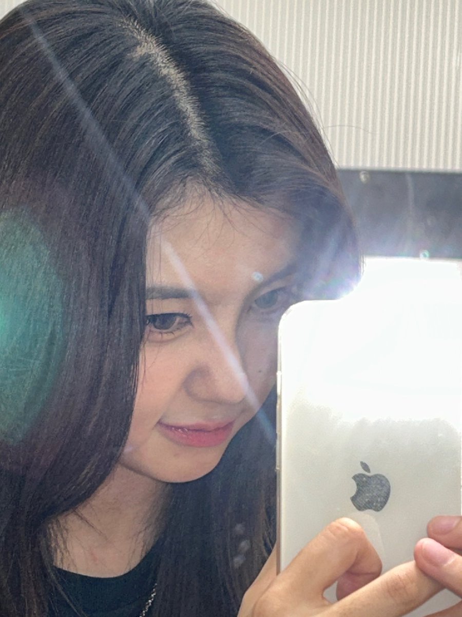 official_kep1er's tweet photo. #김다연 #DAYEON
#Kep1er #케플러 https://t.co/25xfx4gPE0