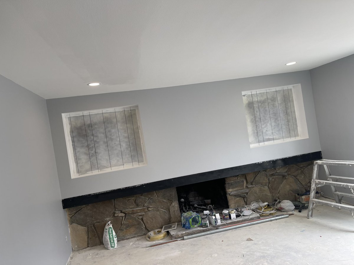 sourhotfire's tweet photo. Holla at me for drywall services 😤 https://t.co/3kc1OXVvUm