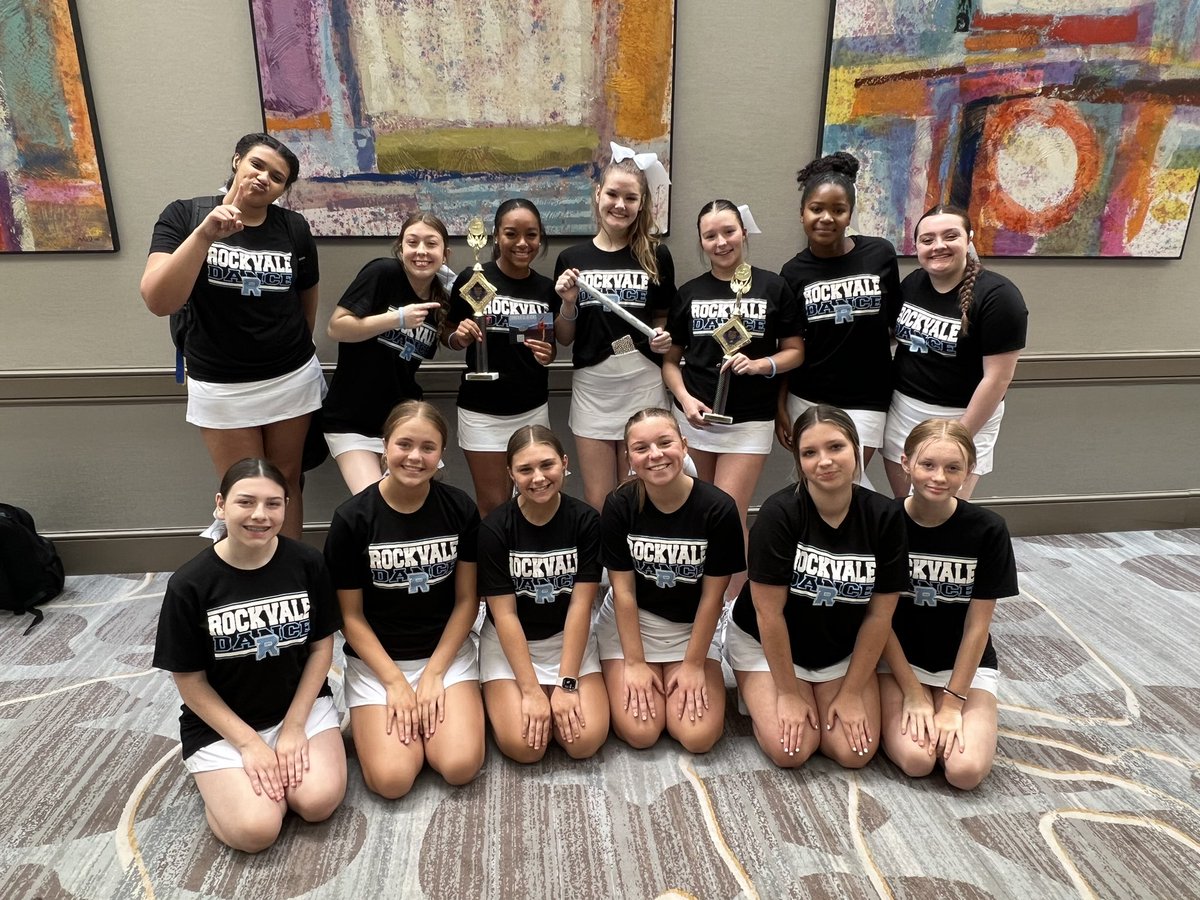 RockvaleHSRockettesDance tweet media