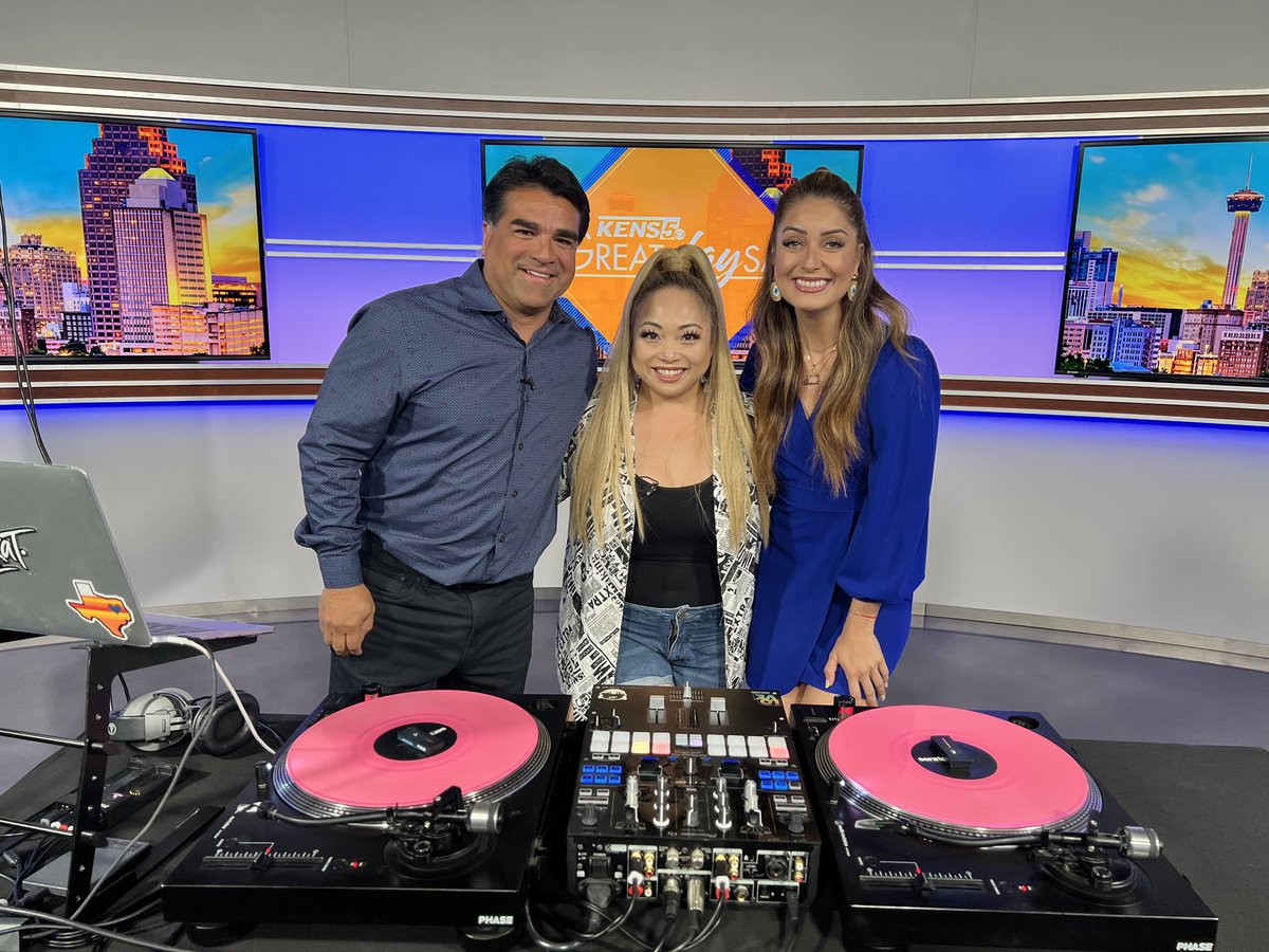 illlkat's tweet photo. Thank you @kens5 Great Day SA for having me on your show! It was truly an honor and an experience I’ll never forget! Big shout out to @4goodness_sa and @whoisandrewdorian and @bigtexcon !

#sanantonio #texas #satx #dj #femaledj #texasDJs #tx #djlife https://t.co/nxRwfu0cNl