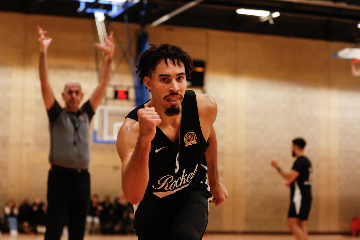 rocketsreading's tweet photo. What a season from Troy‼️

1 x Team of the Year.
Multiple Team of the Weeks. 
1 x #TroyTime sign 🪧 

#ThankYouTroy #RocketsAreGo https://t.co/tmfIYXlhpr