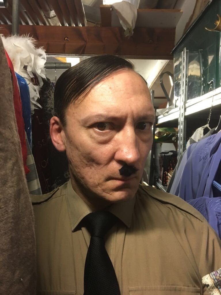SenorPinkisLife's tweet photo. Child: Mom can we have Adolf Hitler?
Mom: We have Adolf Hitler at home.
Adolf Hitler at home : https://t.co/Skg51HiMrw