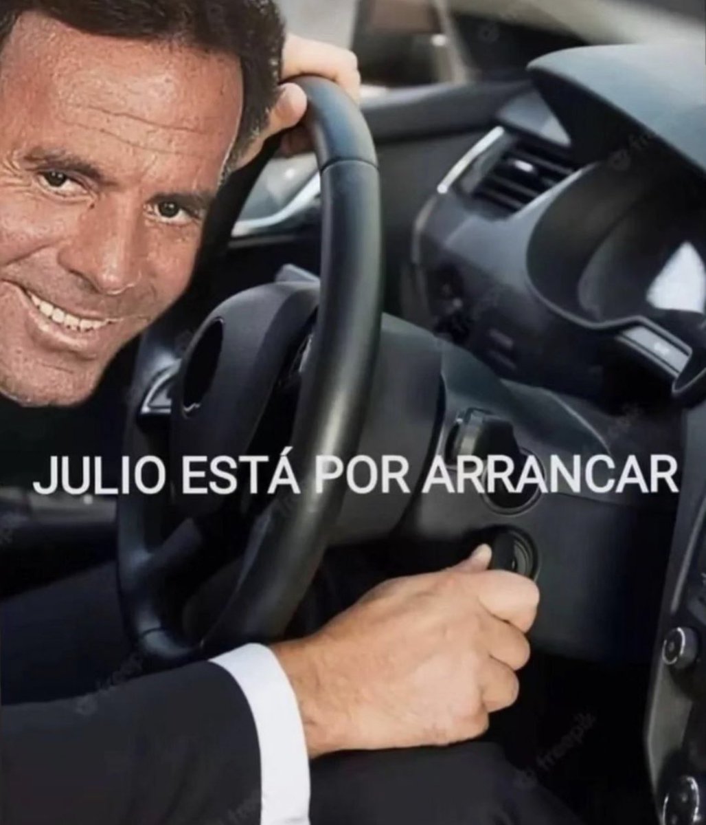 lachicaclau's tweet photo. Suficiente, necesito que pongan aquí sus mejores memes de JULIO y contribuyan con una buena causa: reírme. https://t.co/Oix4rZQ97b