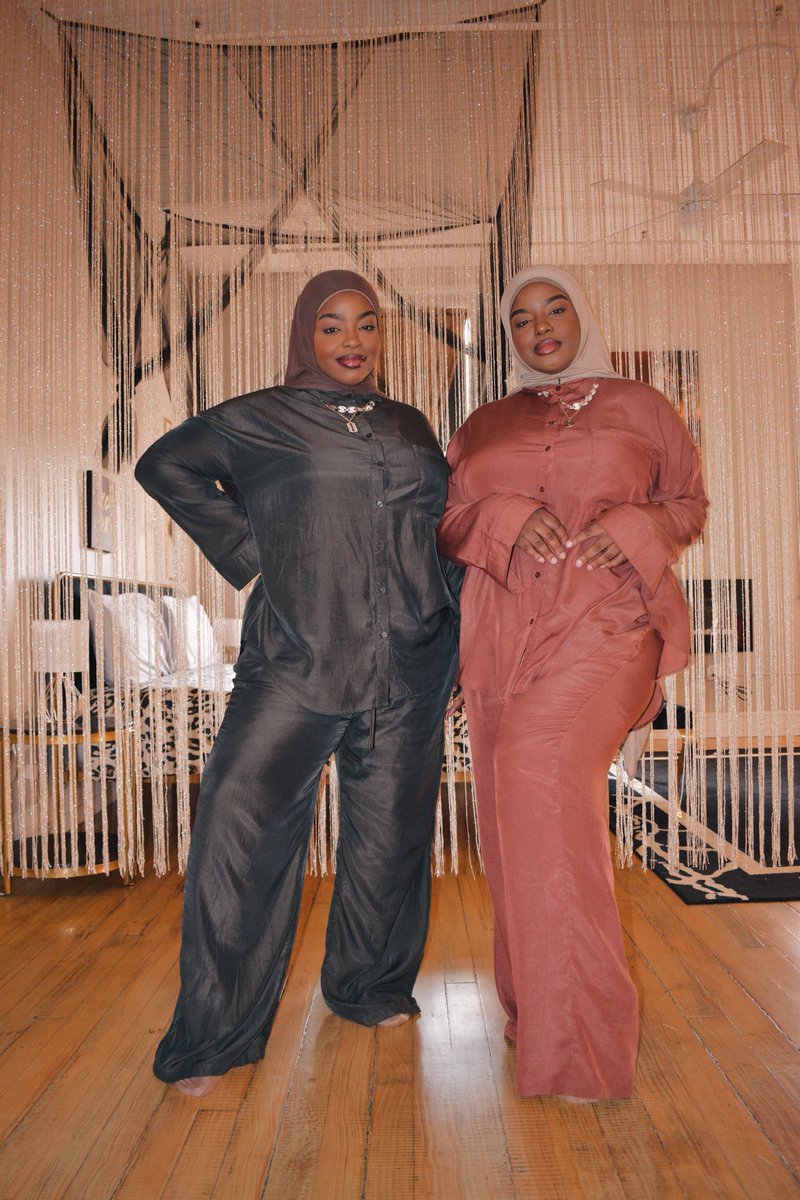 aint_afraid's tweet image. 🌹Happy Eid🌹Ya girls are under the weather at home 🥺 pray for us please 🤲🏾 We pray you all have a wonderful day, beautiful celebrations, and togetherness. With love , from ya girls Inah and Yahzi of Aint Afraid 💖💋😘