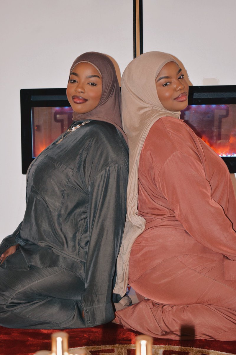 aint_afraid's tweet image. 🌹Happy Eid🌹Ya girls are under the weather at home 🥺 pray for us please 🤲🏾 We pray you all have a wonderful day, beautiful celebrations, and togetherness. With love , from ya girls Inah and Yahzi of Aint Afraid 💖💋😘