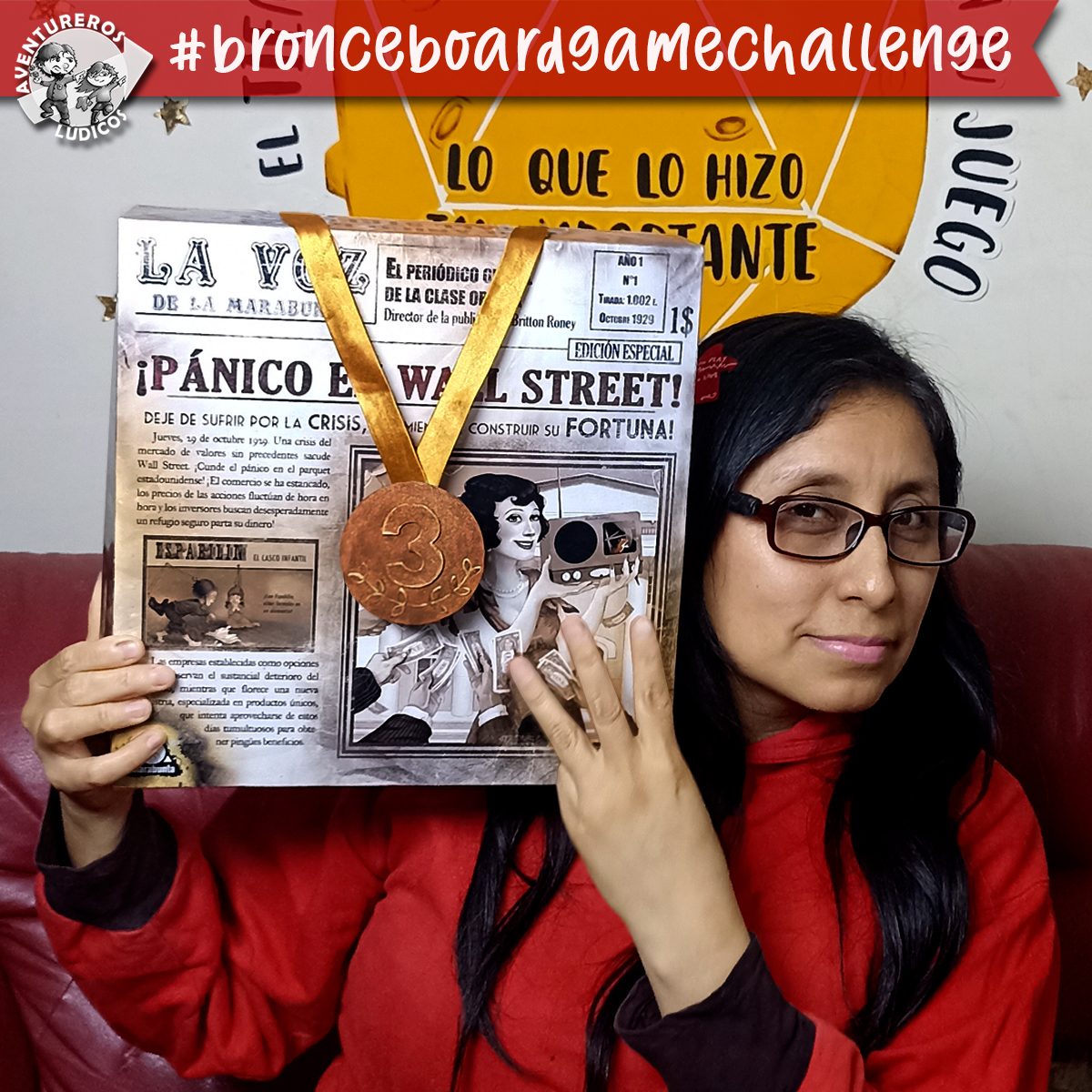 ALudicos's tweet photo. 🔶Nos unimos al #bronceboardgamechallenge🥉. Felicitaciones por el 3° aniversario de @popsbejougames🎉
Elegimos nuestro 3° juego favorito. Pánico en Wall Street 💵y  Caos en el Viejo Mundo.
🤔¿Cuál es tu tercer juego favorito?

#aventurerosludicos #boardgames #mediosludicosperu https://t.co/j9k6N22cKT