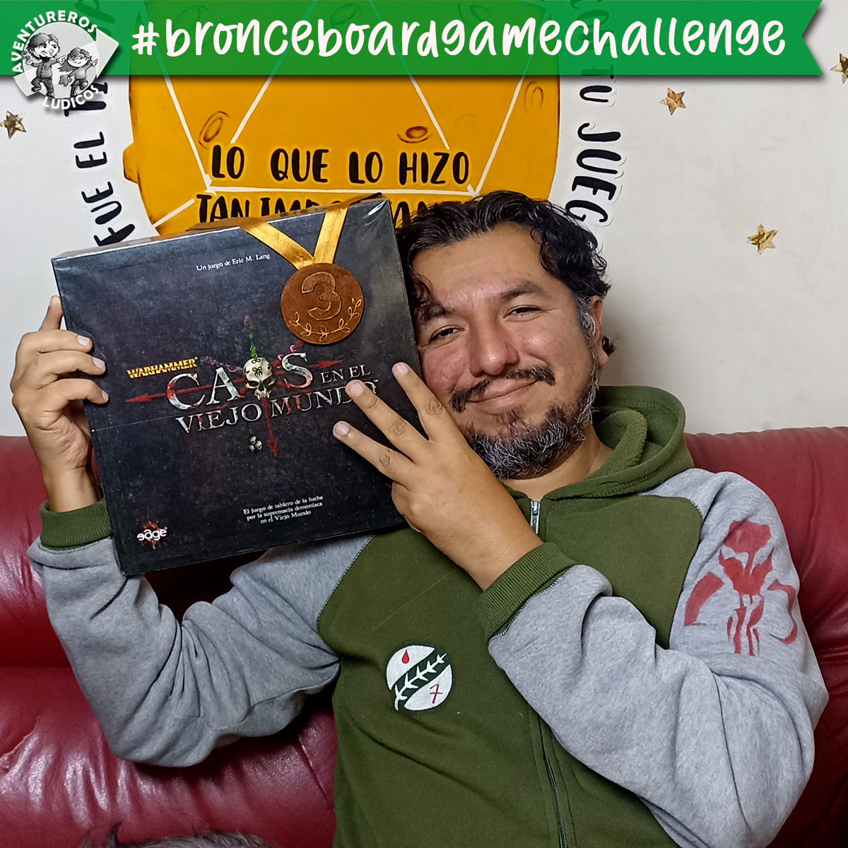 ALudicos's tweet photo. 🔶Nos unimos al #bronceboardgamechallenge🥉. Felicitaciones por el 3° aniversario de @popsbejougames🎉
Elegimos nuestro 3° juego favorito. Pánico en Wall Street 💵y  Caos en el Viejo Mundo.
🤔¿Cuál es tu tercer juego favorito?

#aventurerosludicos #boardgames #mediosludicosperu https://t.co/j9k6N22cKT
