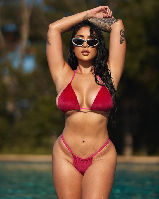 Marie Madore’s pics and videos