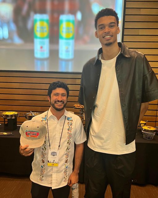 FzuIiBGWwAE0Kdt?format=jpg&name=small