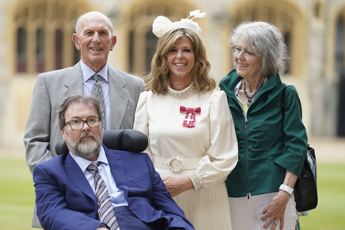 A massive 🎉CONGRATULATIONS🎉 is in order for our very own @kategarraway who was awarded an MBE by the Prince of Wales today at Windsor Castle. 

We are beyond proud of Kate and she couldn't be more deserving of this award! 🏅